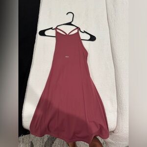 SET ACTIVE - Womens Activewear dress Size SMALL